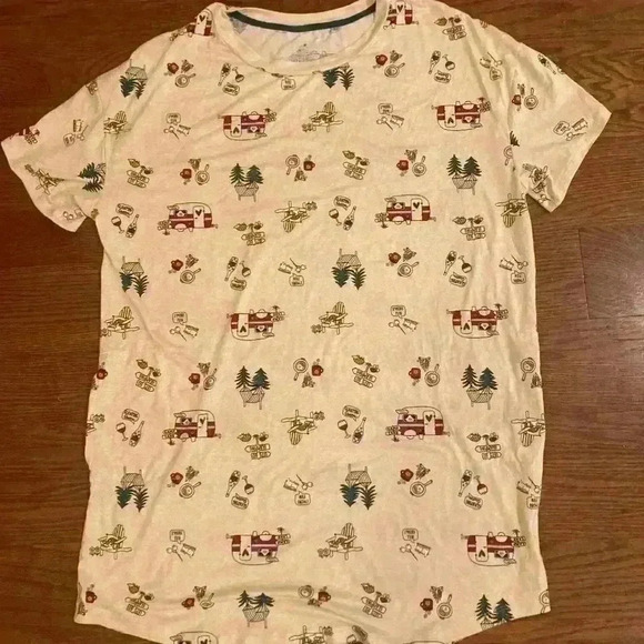 Camping Glamping Women's Oversized Nightgown Sleep Shirt size Large - Picture 6 of 9